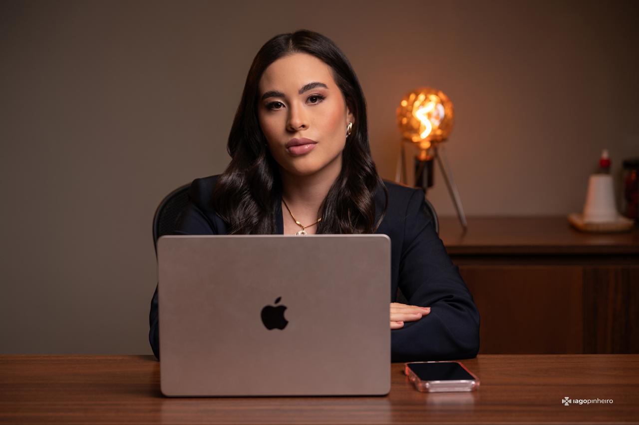 Dra Vitória Carvalho